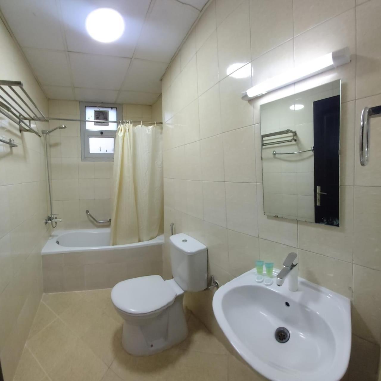Al Khaleej Plaza Furnished Apartments Llc Adžmán Exteriér fotografie