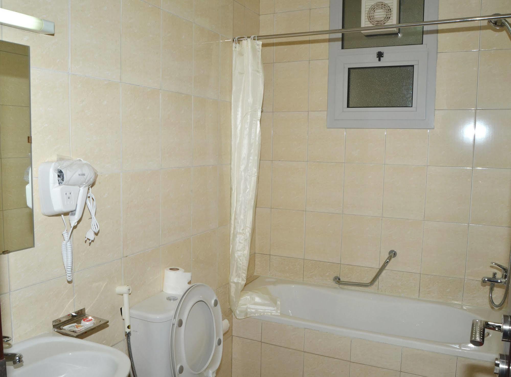 Al Khaleej Plaza Furnished Apartments Llc Adžmán Exteriér fotografie